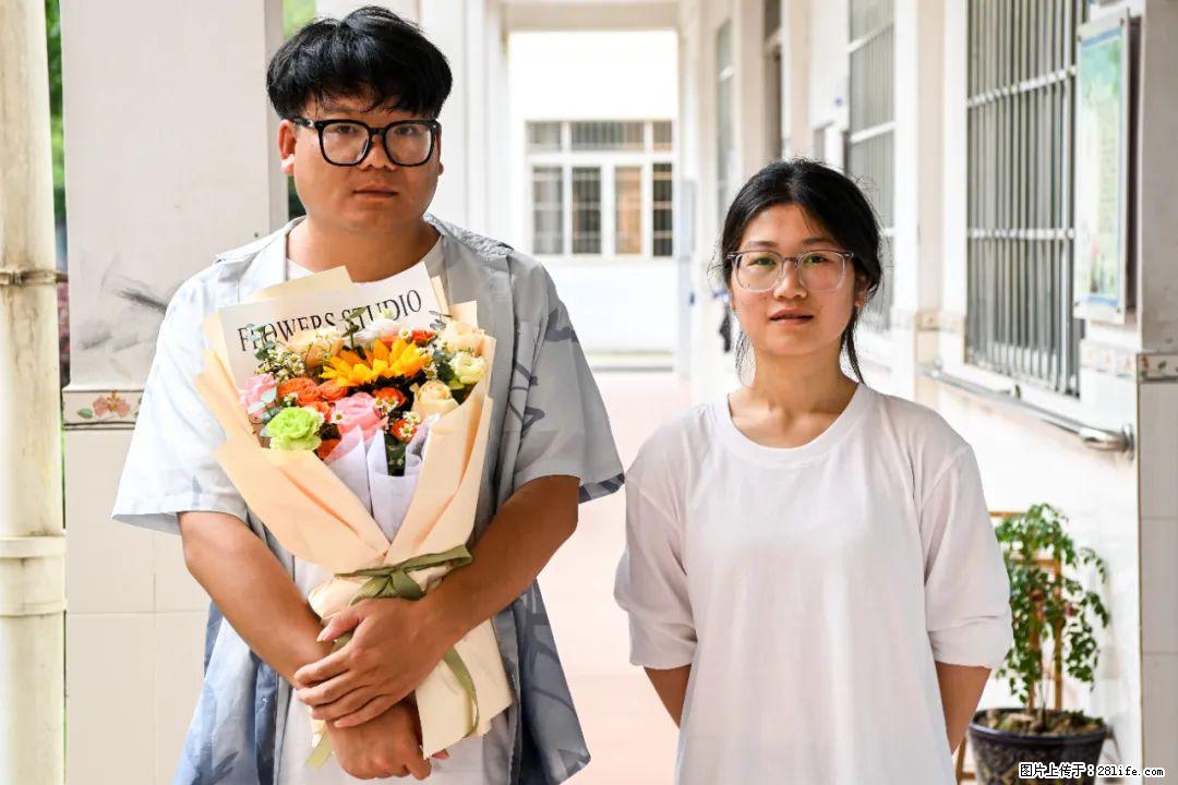 全网追的“扁担女孩”,找了一份暑假工,时薪12元 - 渭南生活资讯 - 渭南28生活网 wn.28life.com